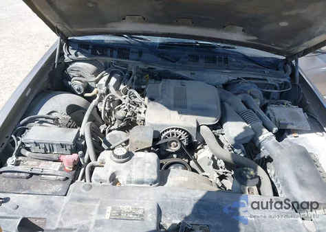 2005 Mercury Grand Marquis Ls/Lse z USA, uszkodzony, nr VIN 2MEFM75W45X667715